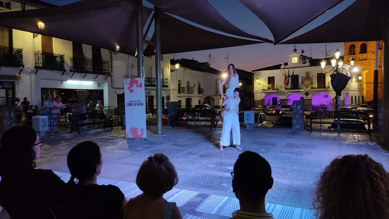 El festival de artes escénicas `Leones en Escena´ prepara su III edición con Segura de León como una de sus tres sedes