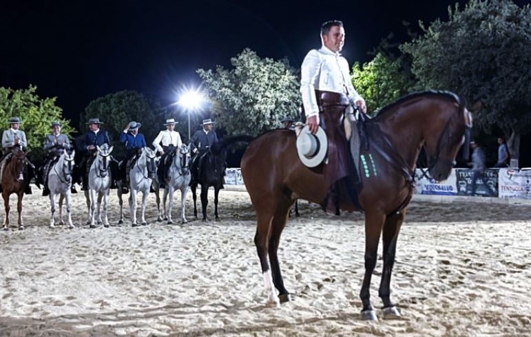 Amador Martín gana el Concurso de Doma a la Vaquera Nacional `Ciudad de Monesterio´