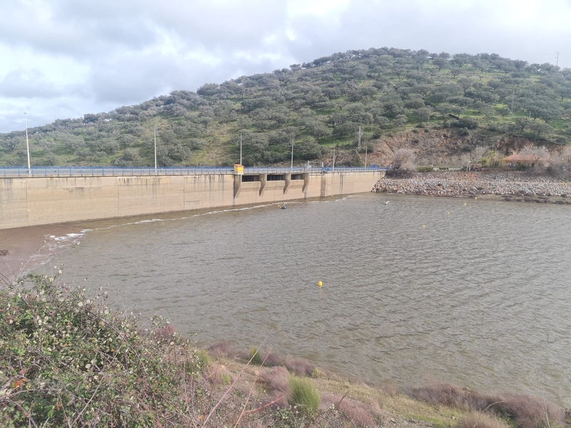 El pantano de Tentudía pasa de los 1,9 a 2,5hm cúbicos en una semana (600.000.000 litros más) y se sitúa a la mitad de su capacidad