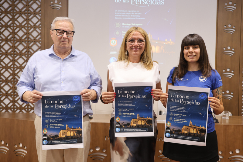 La Noche de las Perseidas convierte a Fregenal de la Sierra en referente del astroturismo y la divulgación científica en la provincia